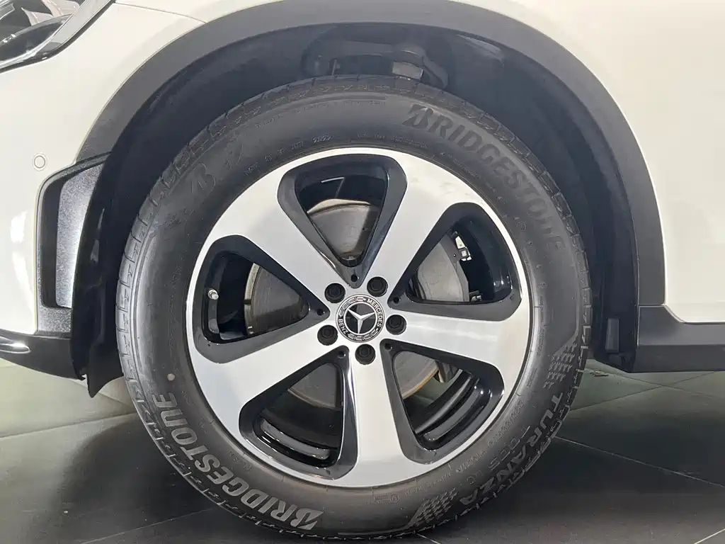 Mercedes-Benz GLC — миниатюра 12