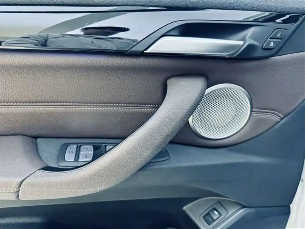 BMW X1 — миниатюра 9