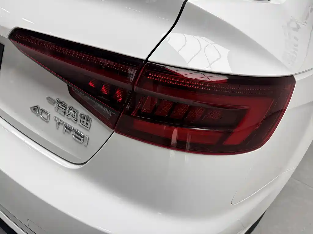 Audi A4L — миниатюра 6