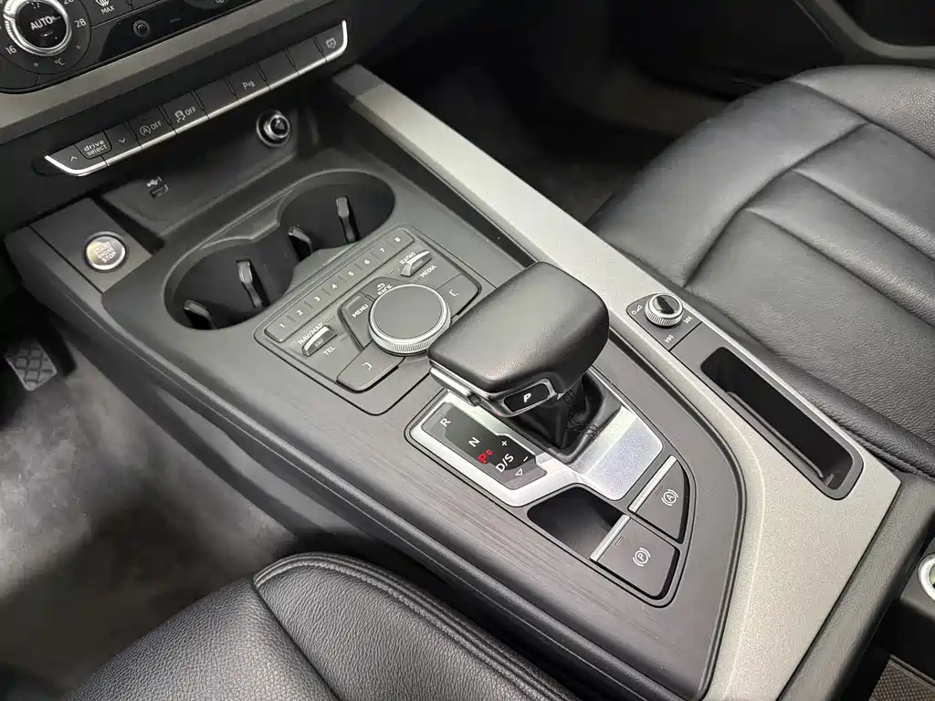 Audi A4L — миниатюра 8