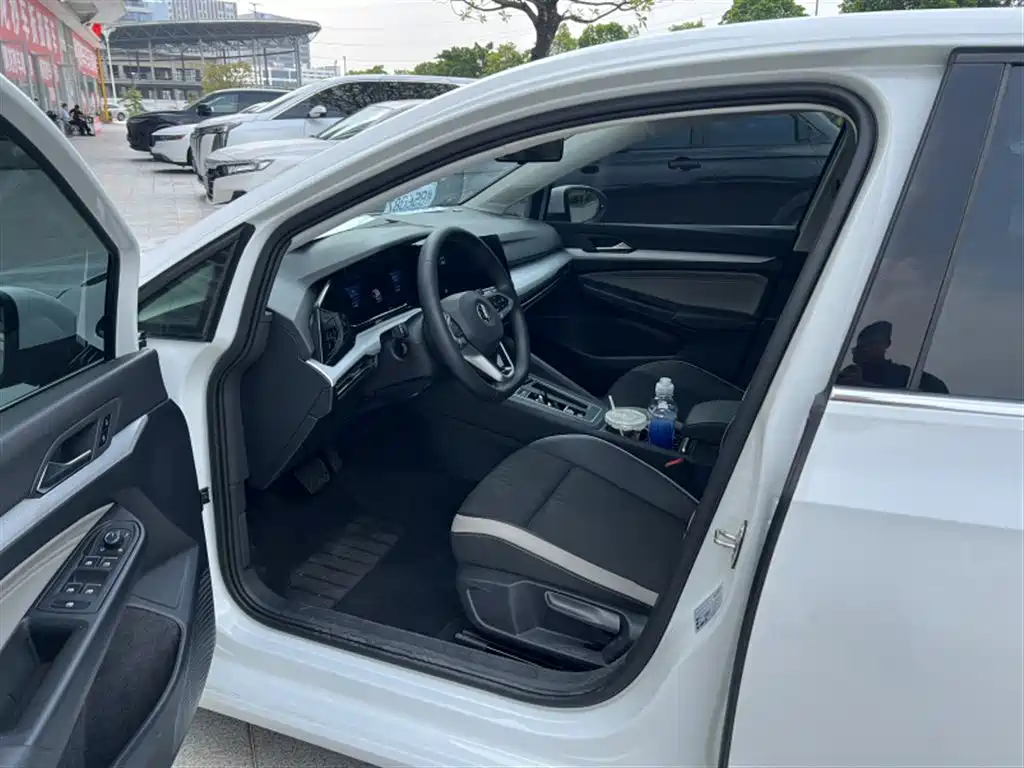 Volkswagen Golf — миниатюра 5