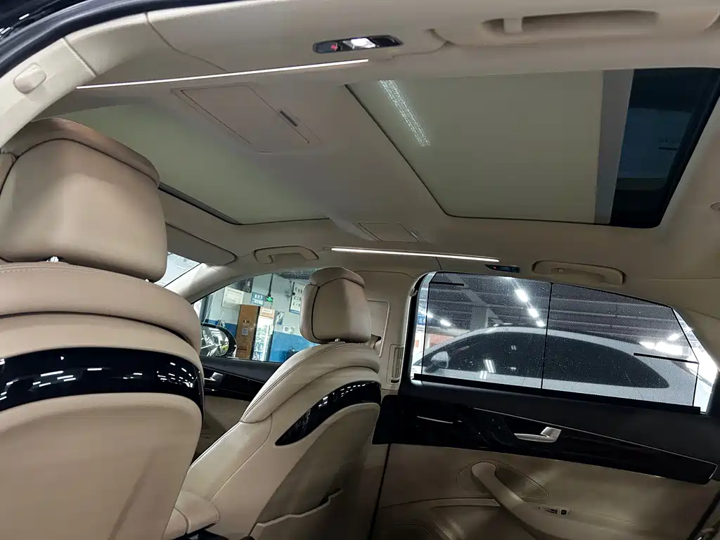 Audi A8 — миниатюра 10