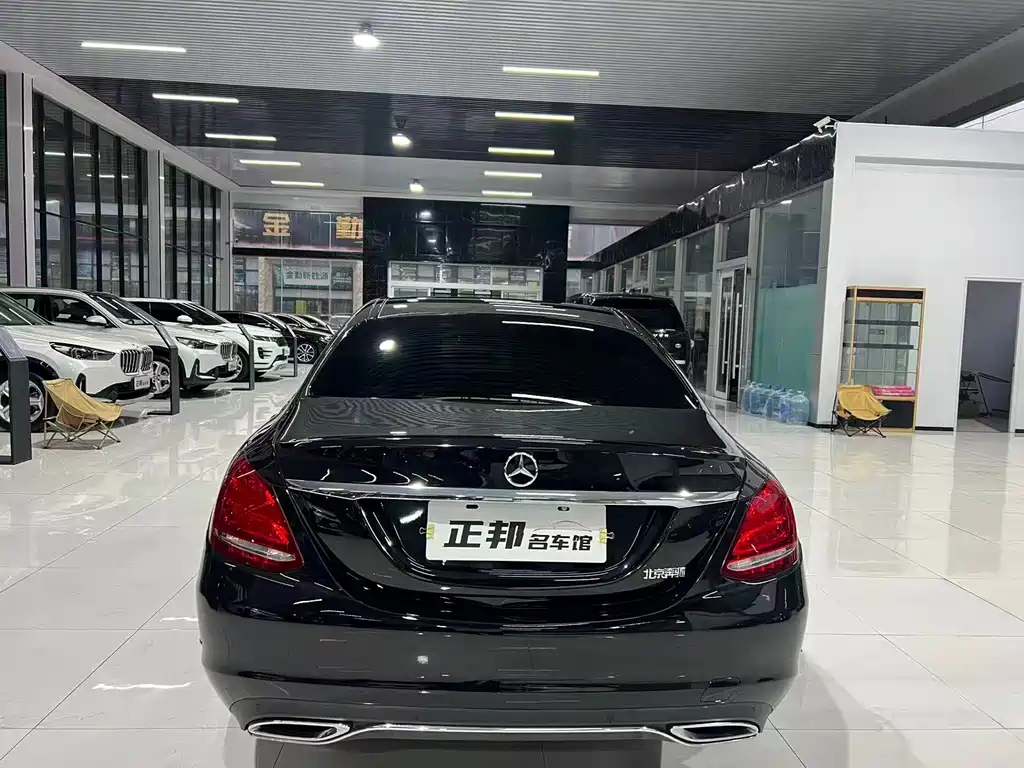 Mercedes-Benz C-Class — миниатюра 4