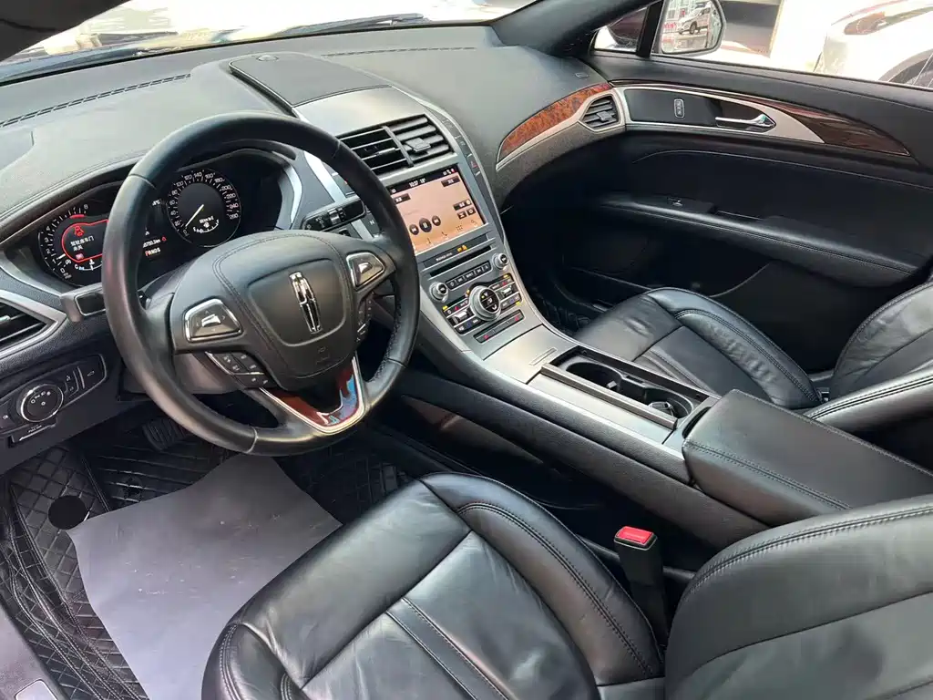 Lincoln MKZ — миниатюра 8