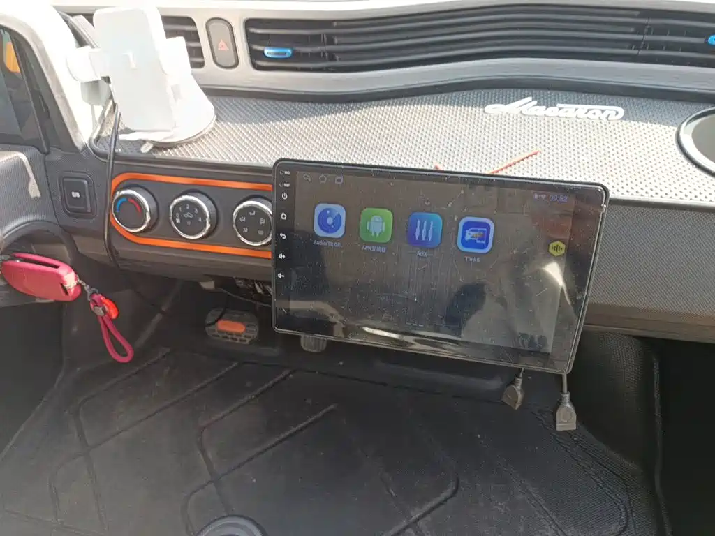 Wuling MINIEV — миниатюра 20