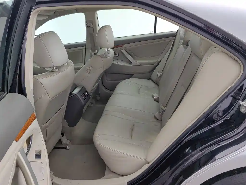 Toyota Camry — миниатюра 15