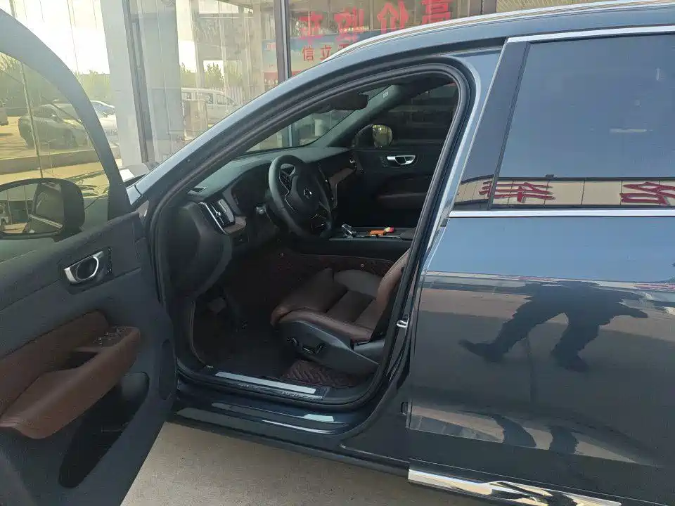 Volvo XC60 — миниатюра 7