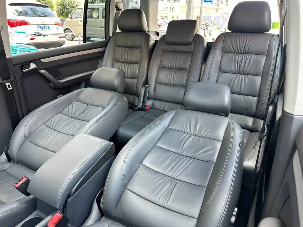 Volkswagen Touran — миниатюра 10