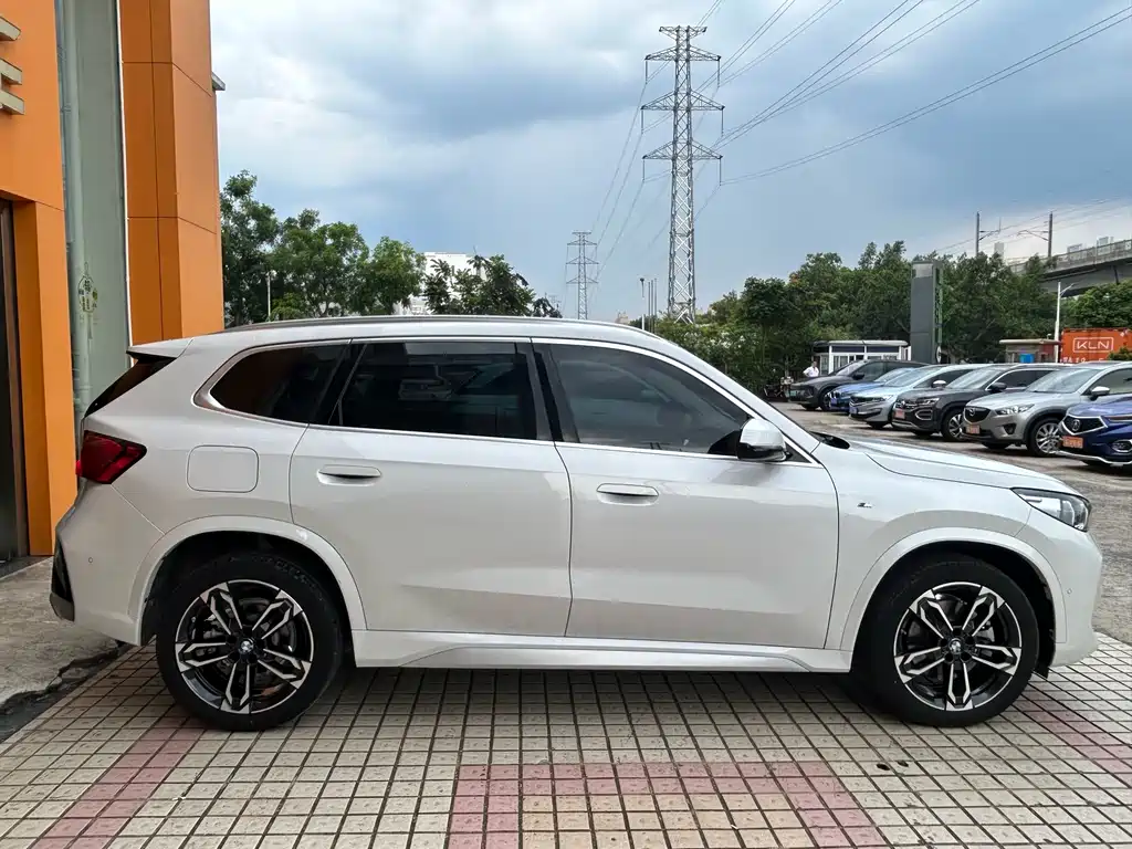 BMW X1 2023 sDrive25Li M Sport