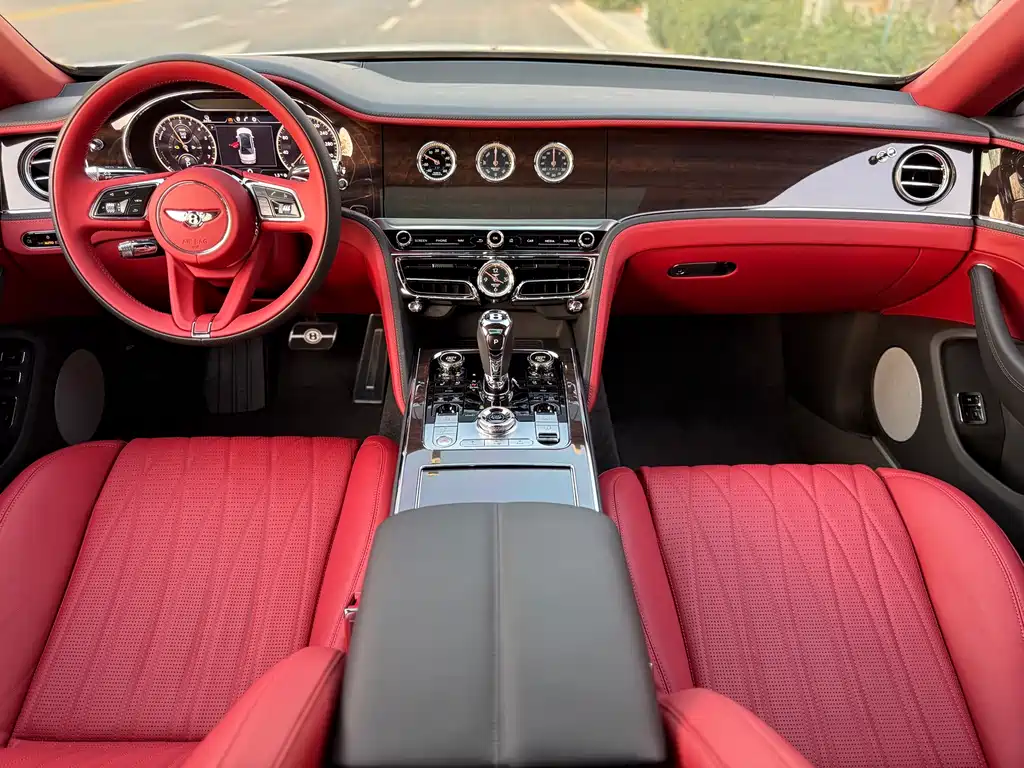 Bentley Flying Spur PHEV — миниатюра 25