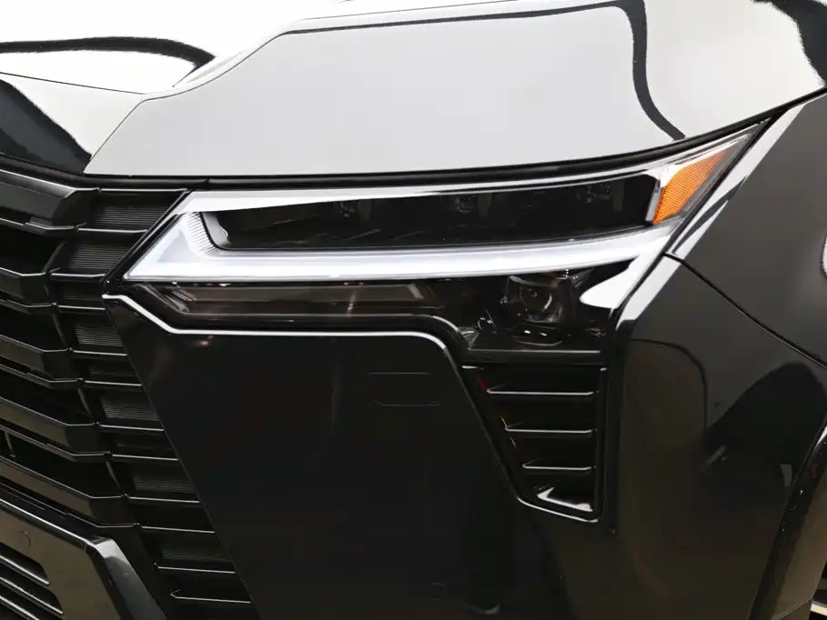 Lexus GX — миниатюра 24