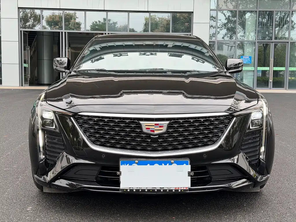 Cadillac CT5 — миниатюра 2