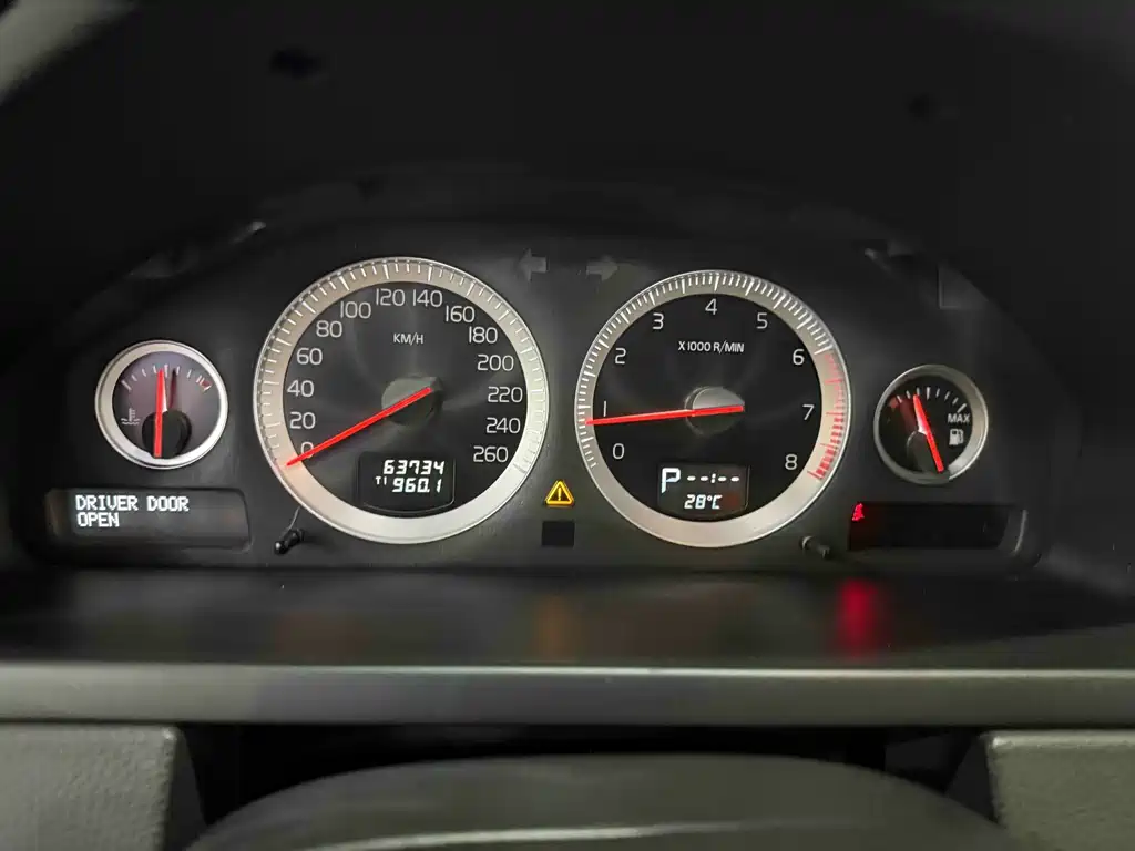 Volvo XC Classic — миниатюра 9