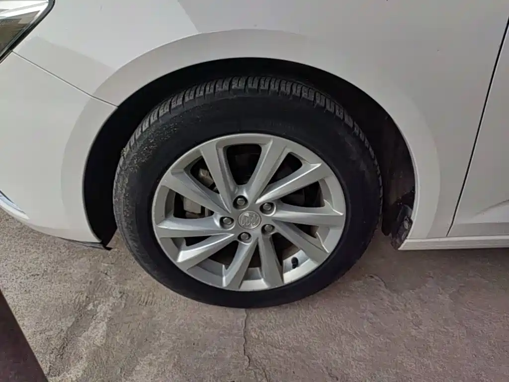 Buick Verano — миниатюра 23
