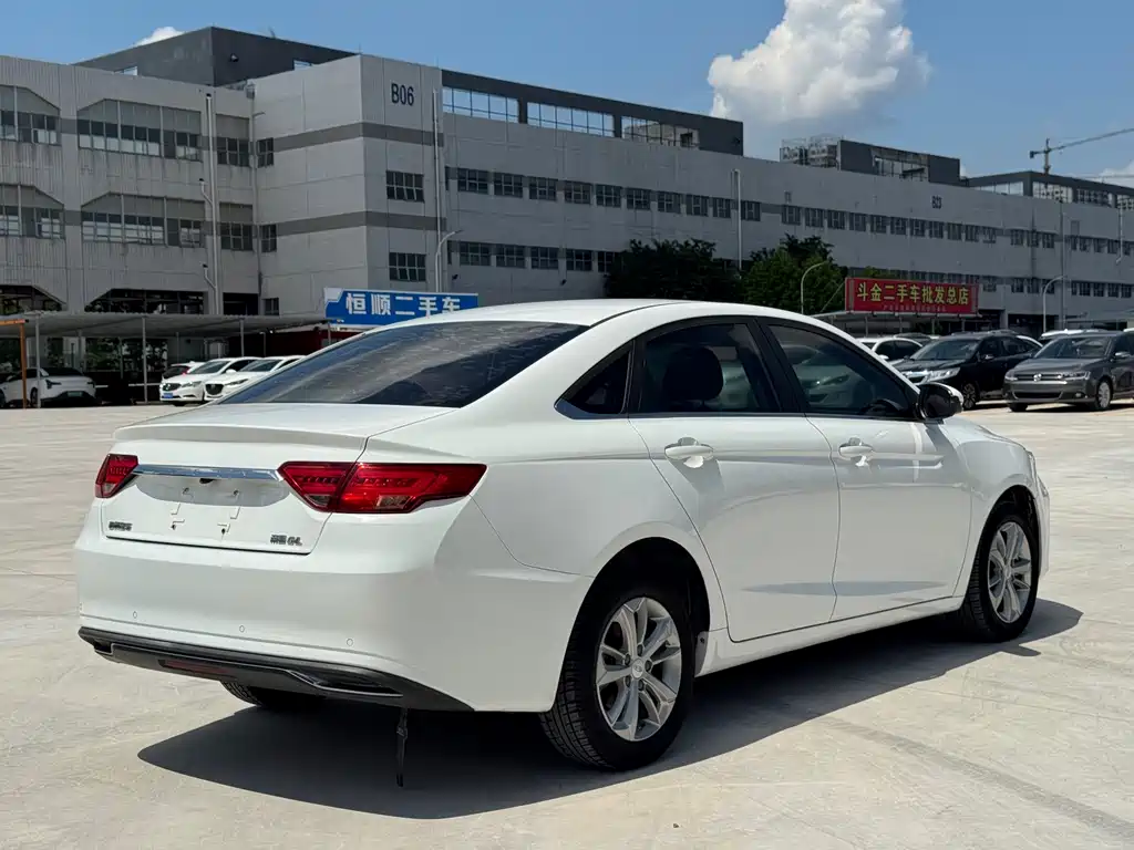 Geely Emgrand GL — миниатюра 5