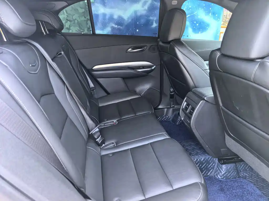 Cadillac XT4 — миниатюра 12