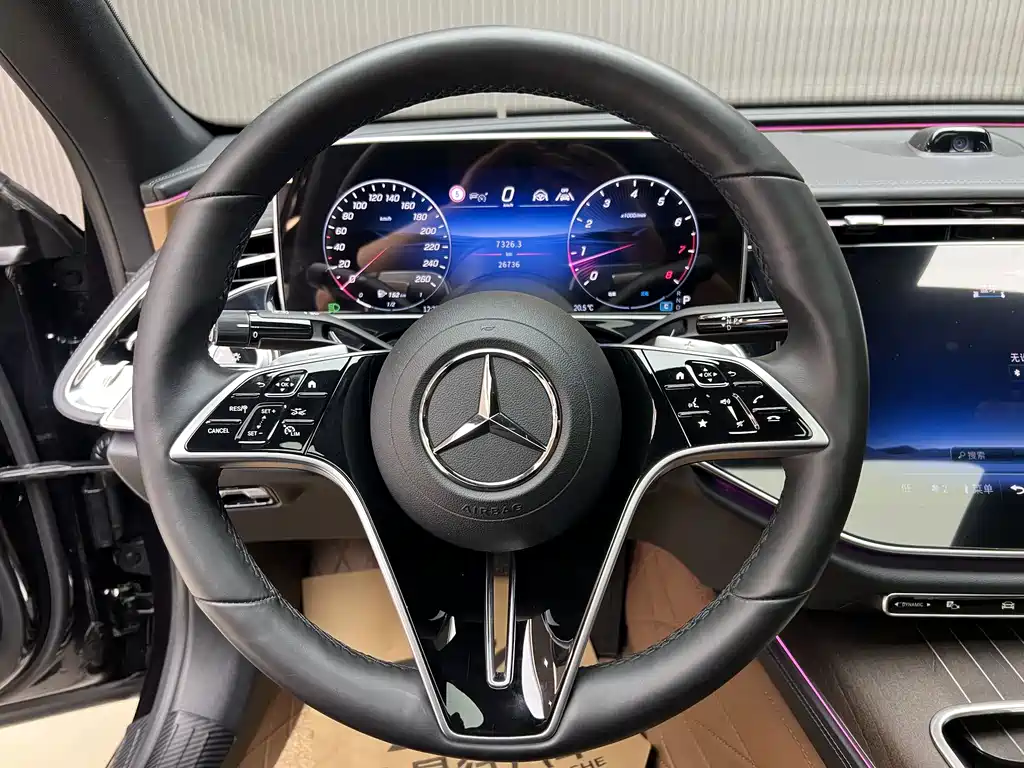 Mercedes-Benz E-Class — миниатюра 18
