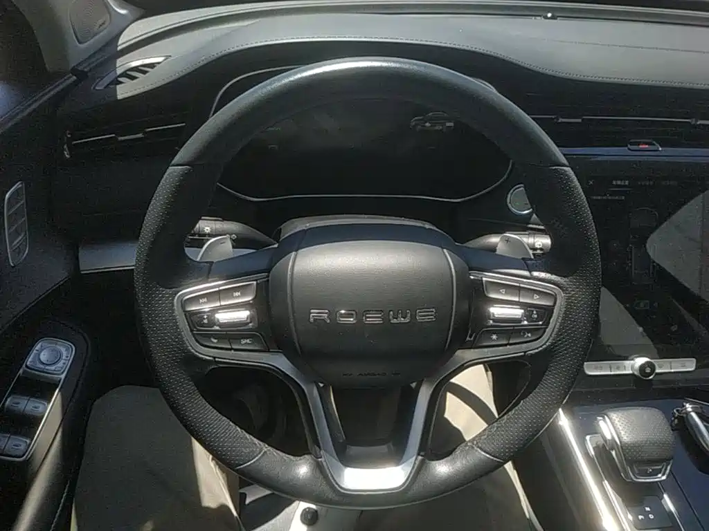 Roewe RX5 eMAX — миниатюра 11