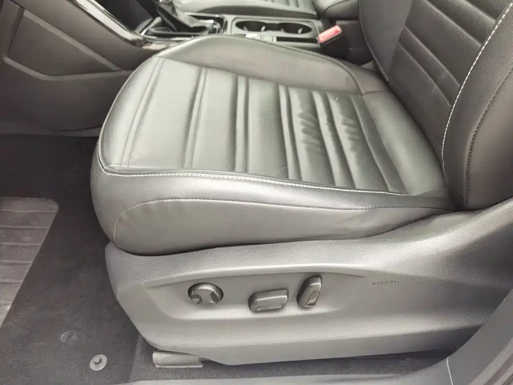 Volkswagen Touran — миниатюра 20