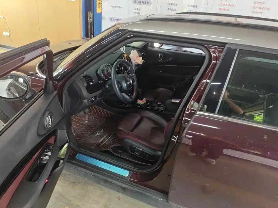 MINI Mini Clubman — миниатюра 5