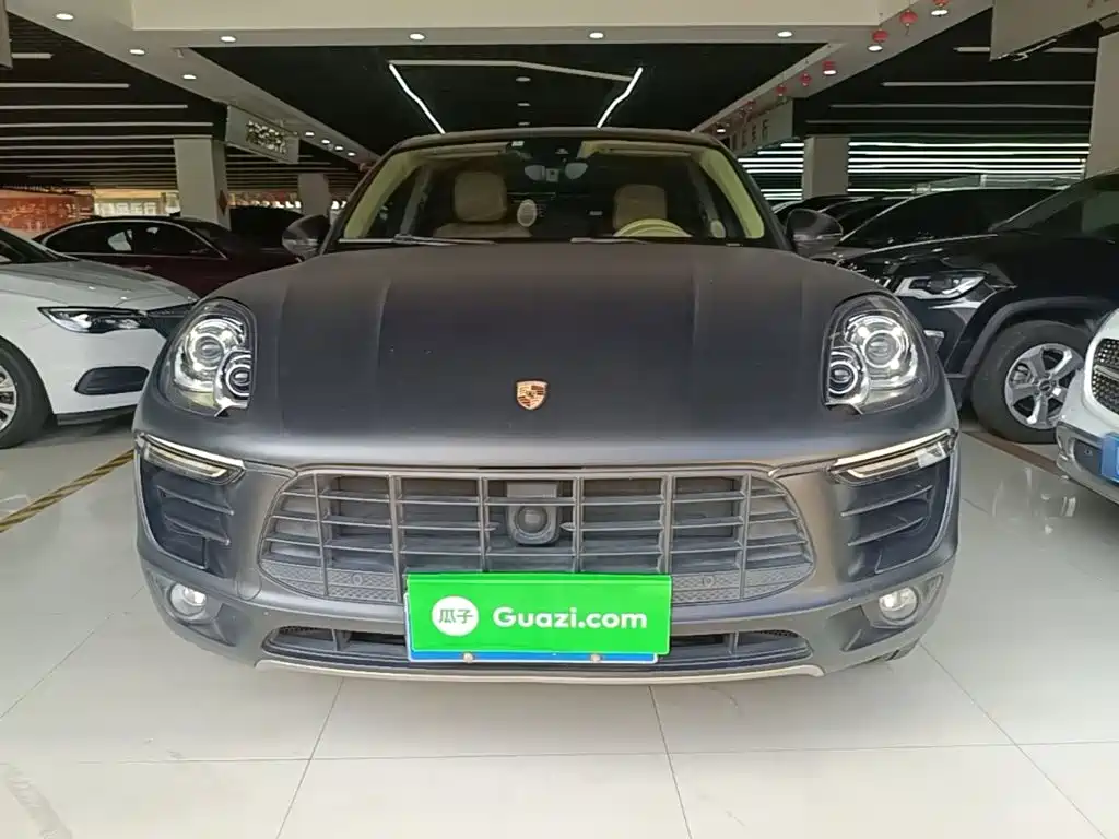 Porsche Macan — миниатюра 3