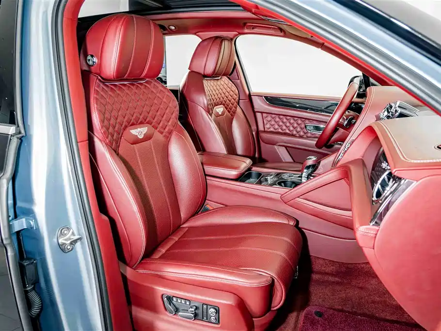 Bentley Bentayga PHEV — миниатюра 20