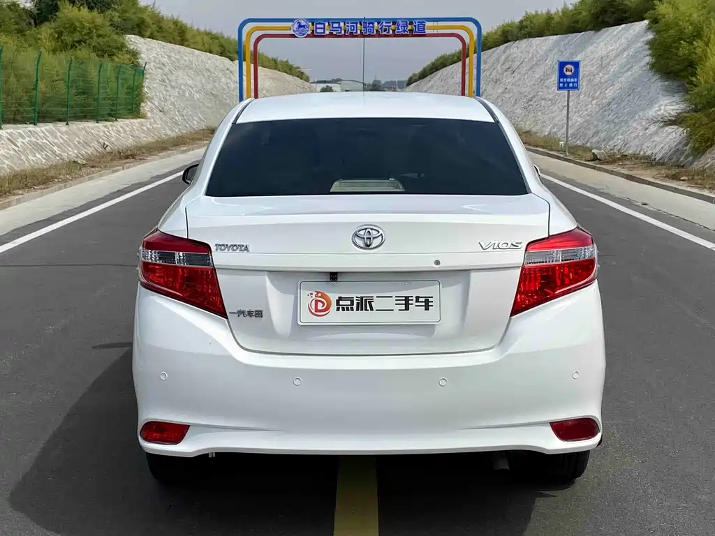 Toyota Vios — миниатюра 5