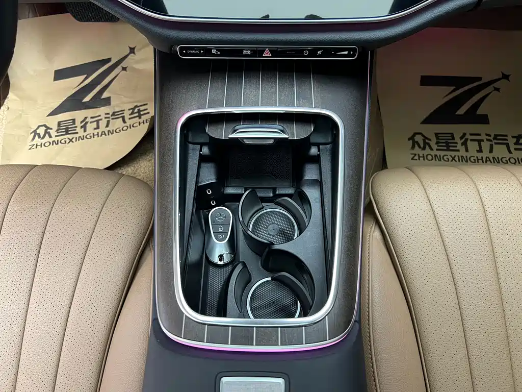 Mercedes-Benz E-Class — миниатюра 21