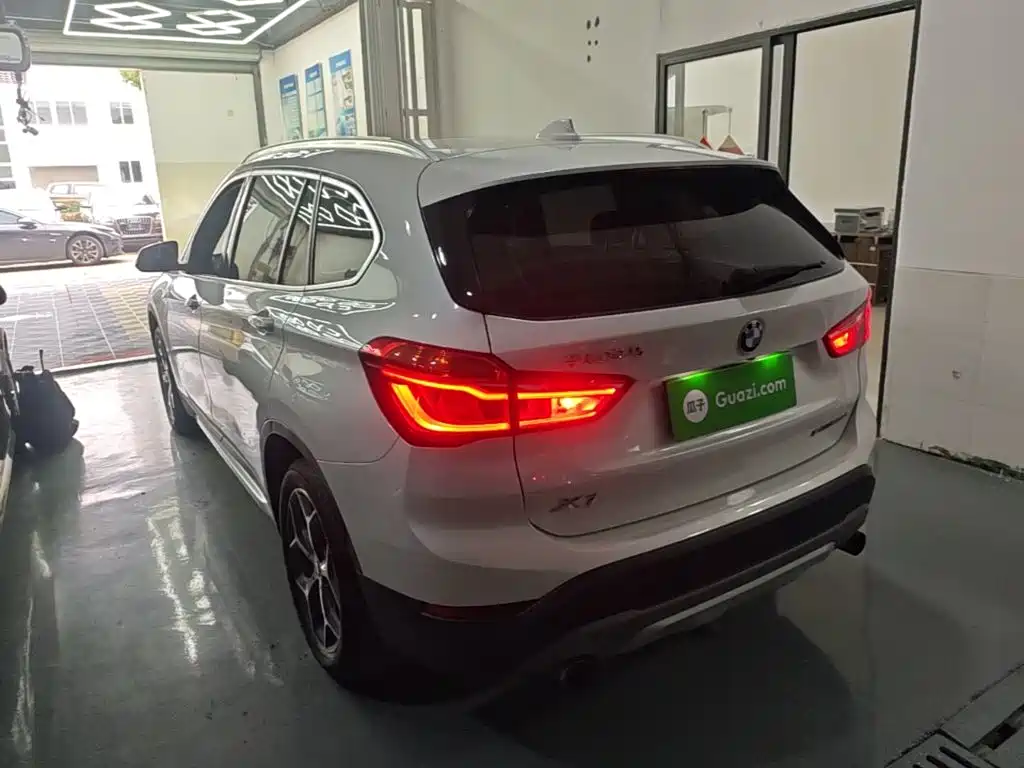 BMW X1 — миниатюра 5