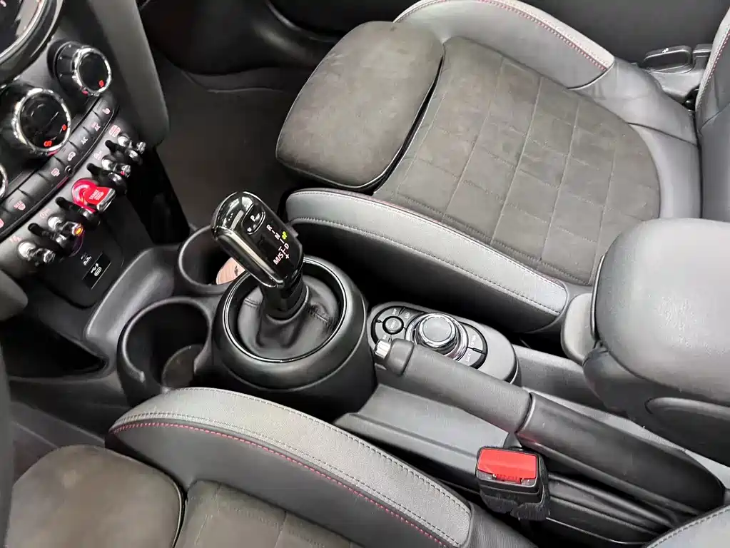 Mini JCW 2022 2.0T JOHN COOPER WORKS ALL-IN