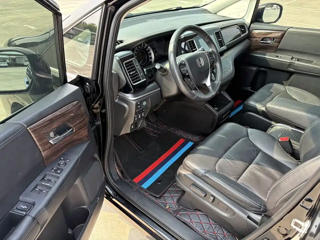 Honda Elysion — миниатюра 7