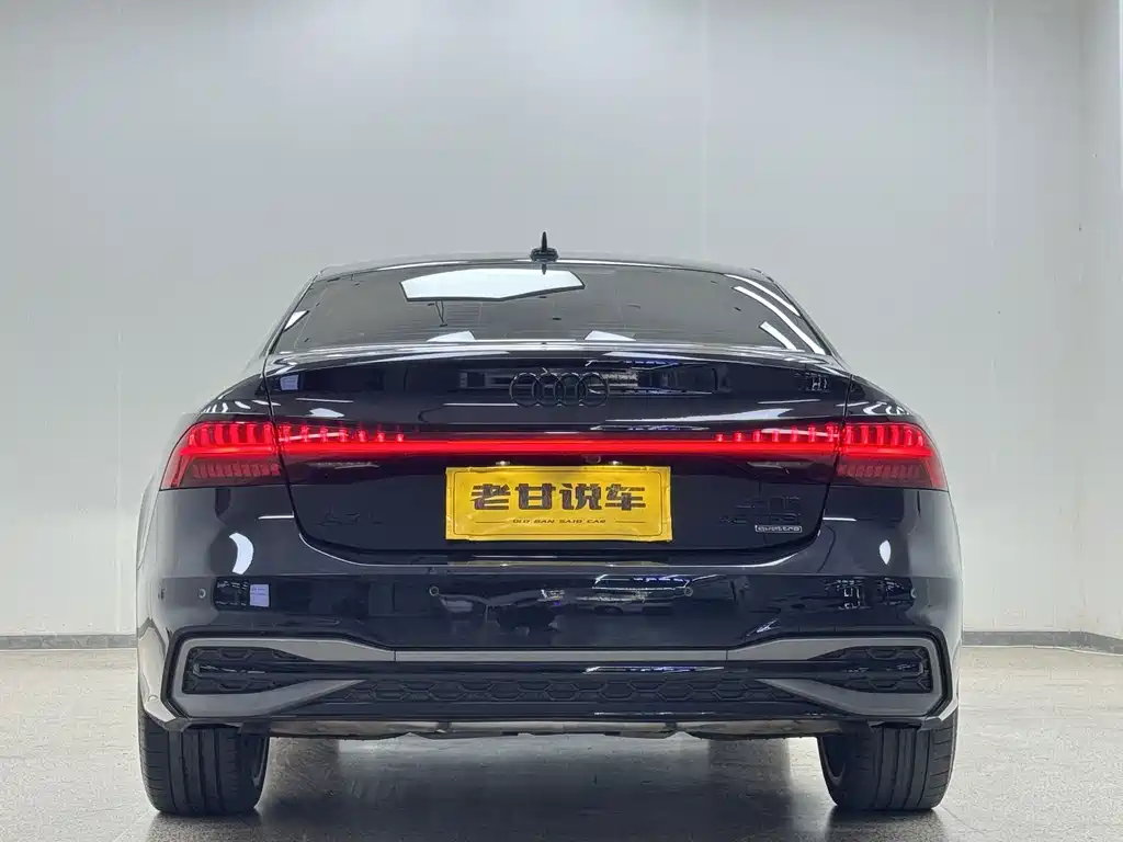 Audi A7L — миниатюра 6