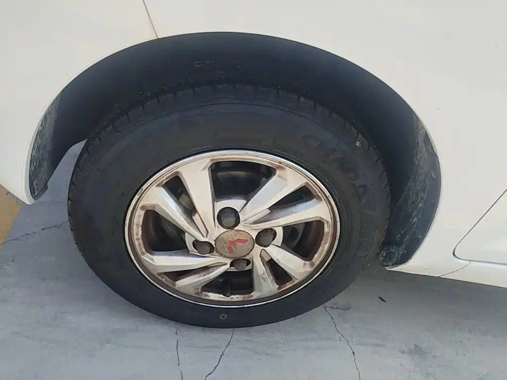 Wuling MINIEV — миниатюра 23