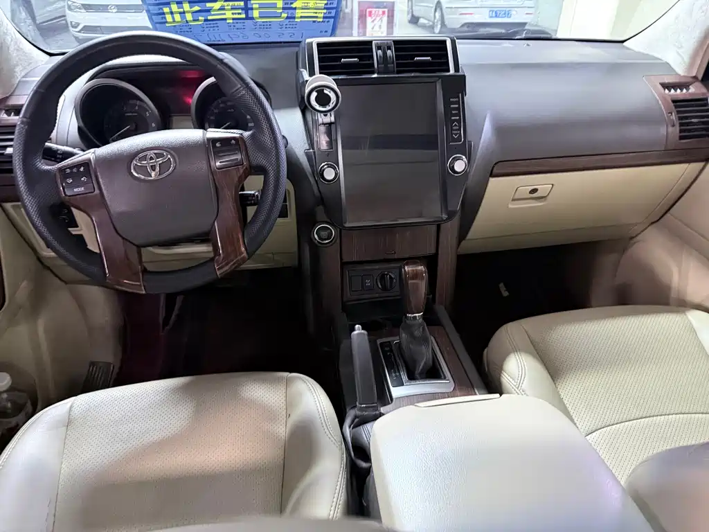 Toyota Prado (Import) — миниатюра 12