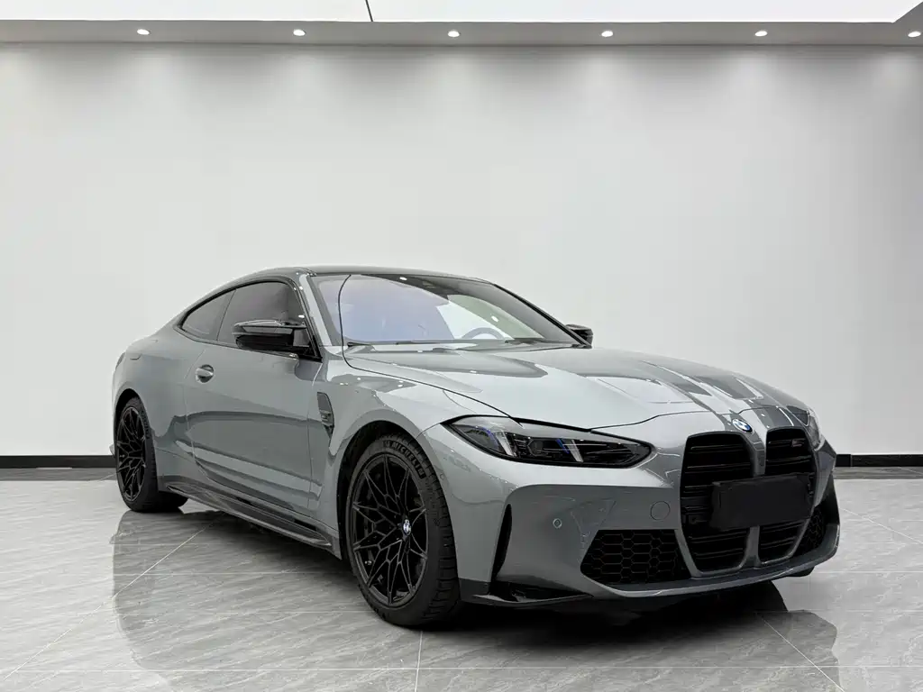 BMW M4 2024 M4
