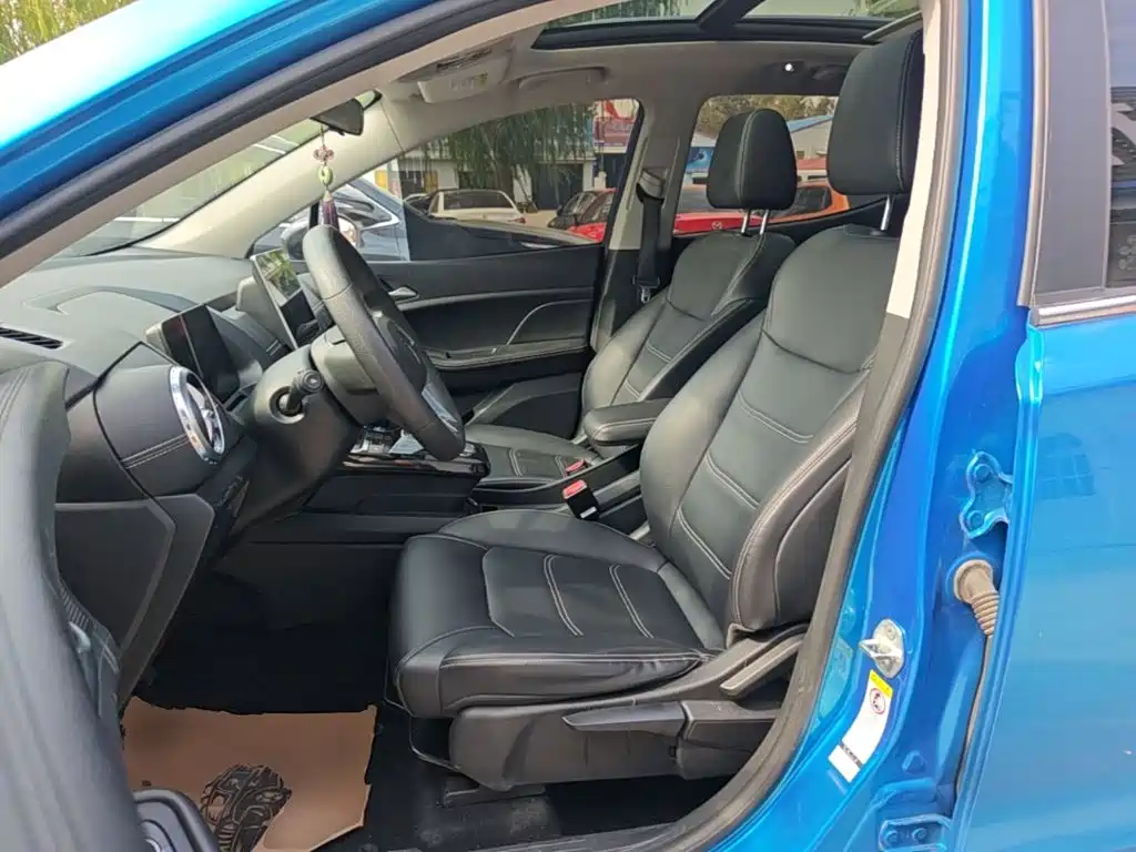 BYD Yuan EV — миниатюра 15