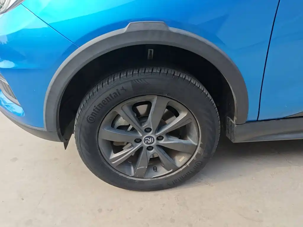 BYD Yuan EV — миниатюра 23