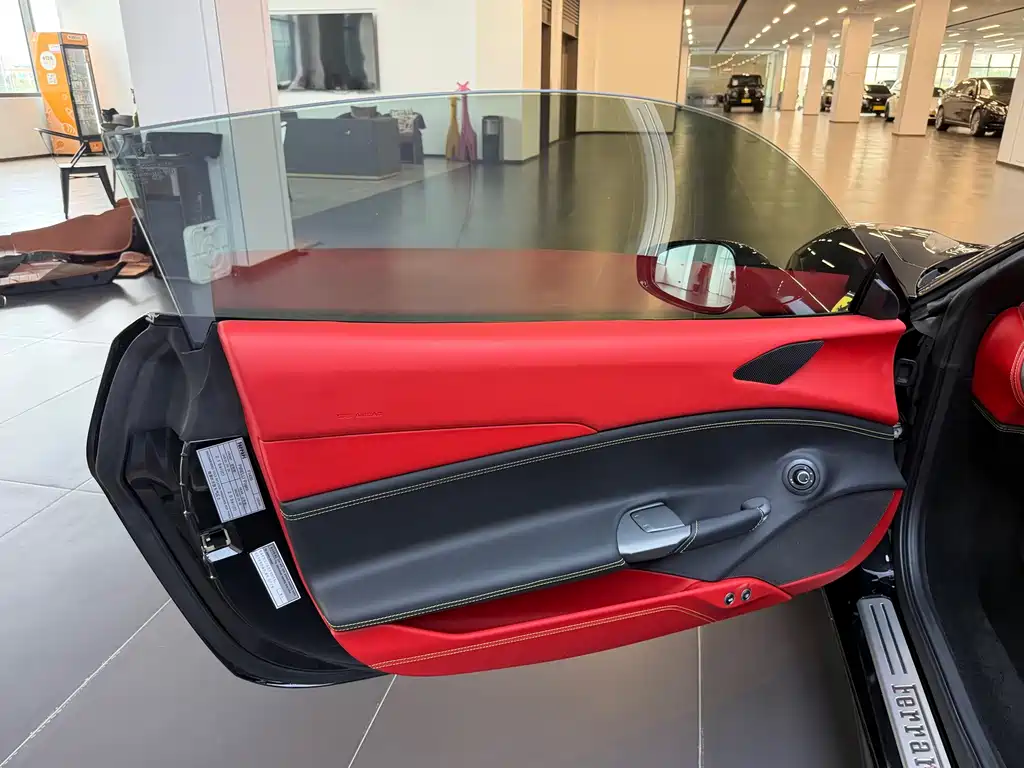 Ferrari 488 — миниатюра 9