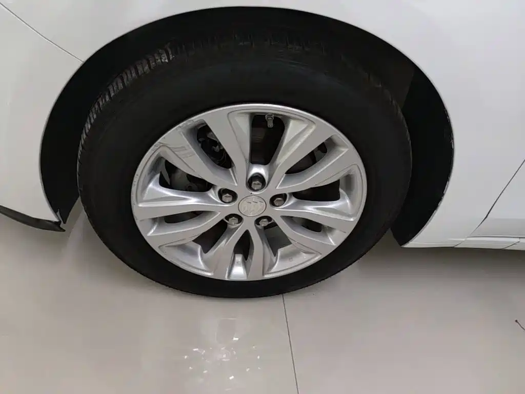 Buick Excelle — миниатюра 23
