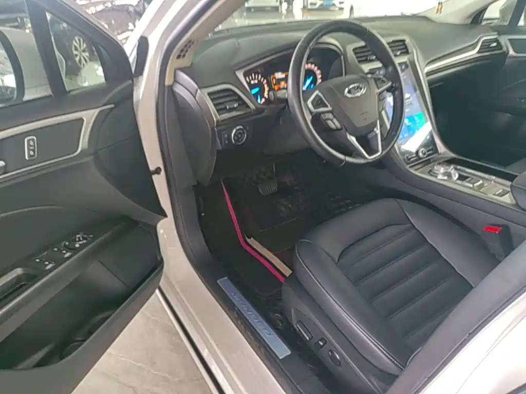 Ford Mondeo — миниатюра 16