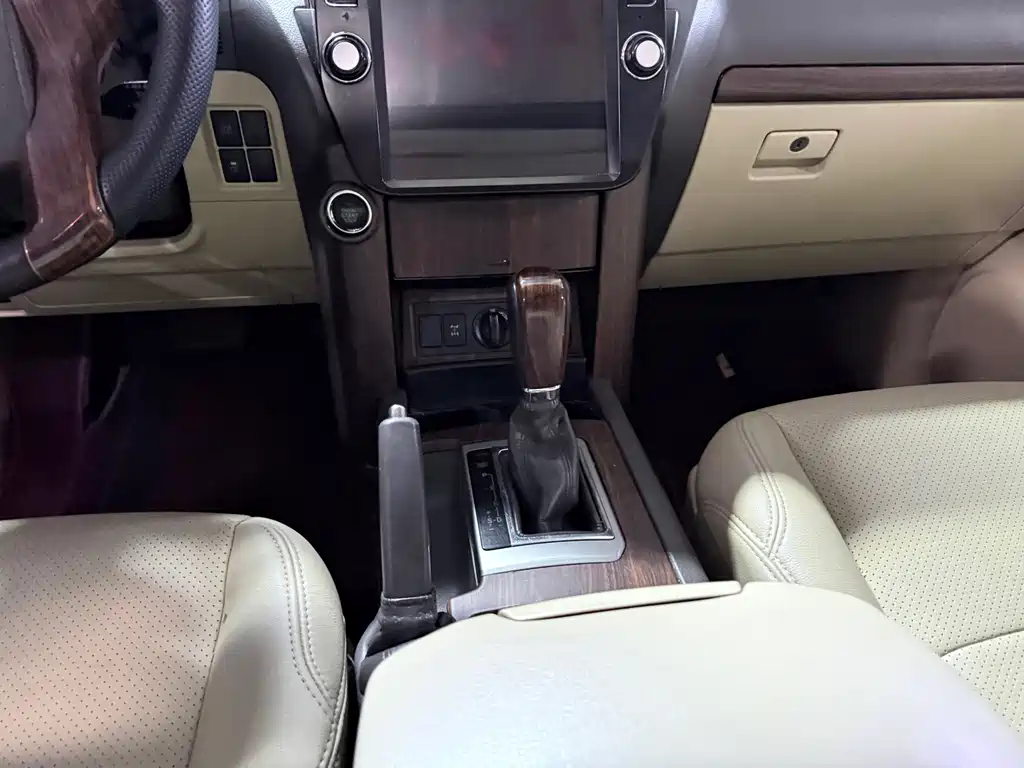 Toyota Prado (Import) — миниатюра 15