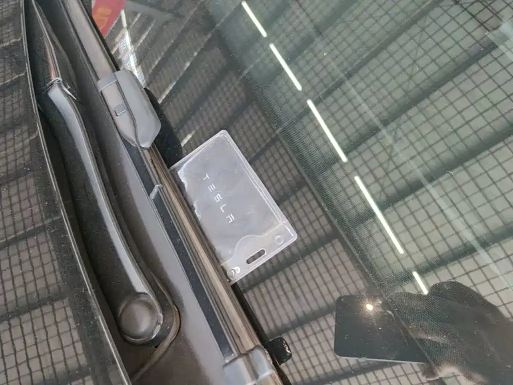 Tesla Model 3 — миниатюра 17