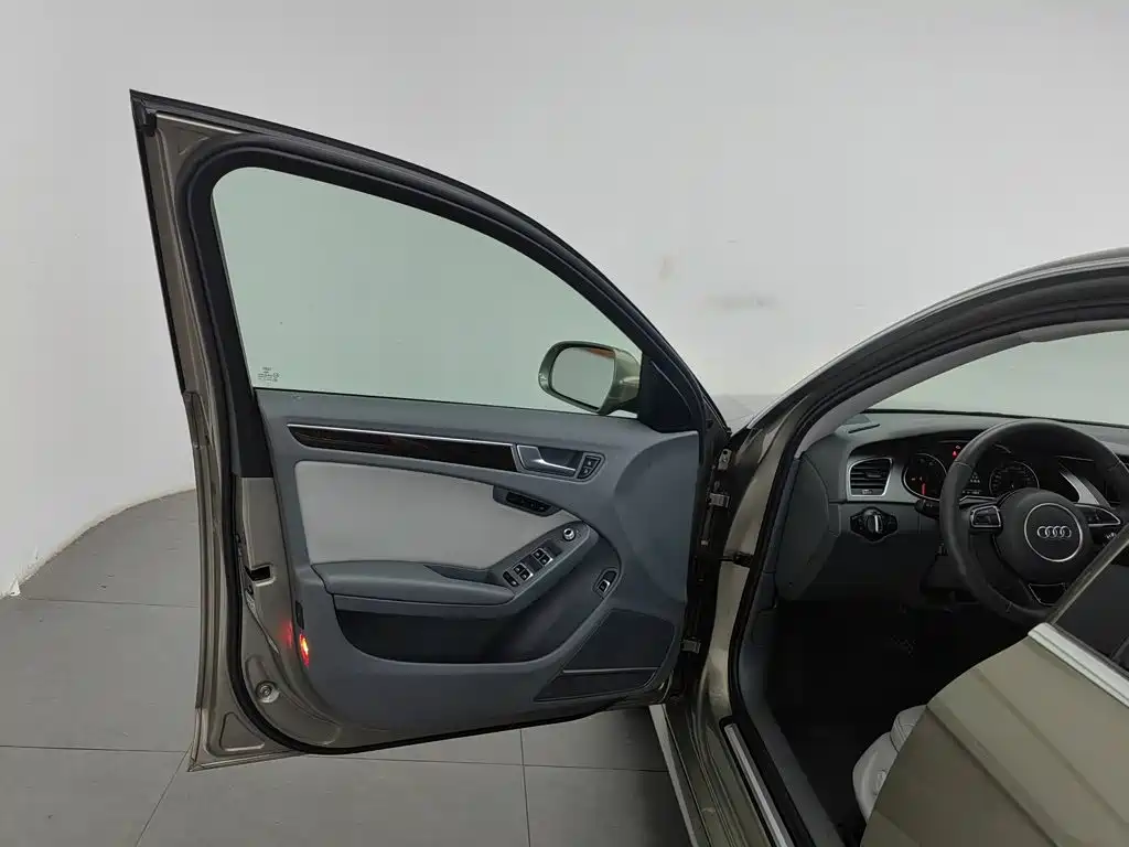 Audi A4L 2013 35 TFSI AT