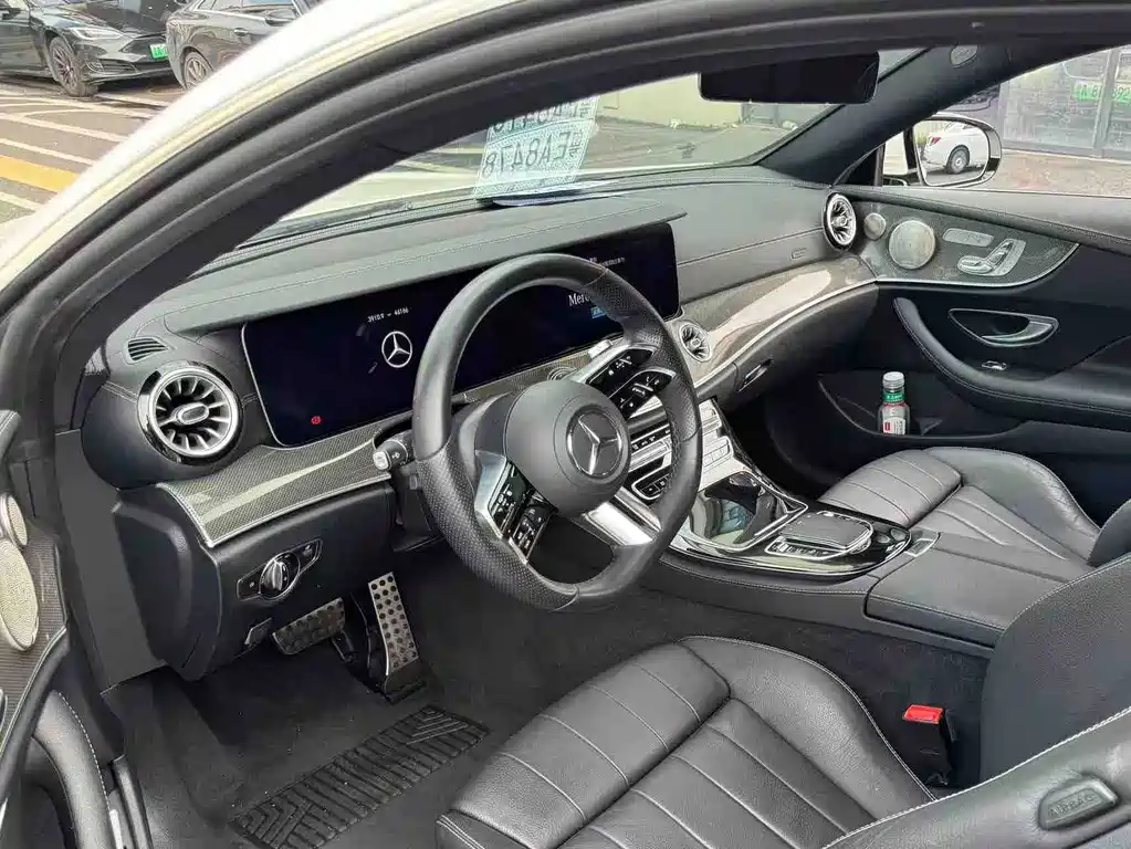 Mercedes-Benz E-Class (Import) — миниатюра 11