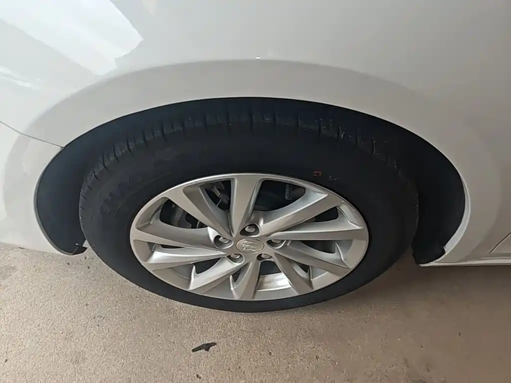 Buick Verano — миниатюра 23