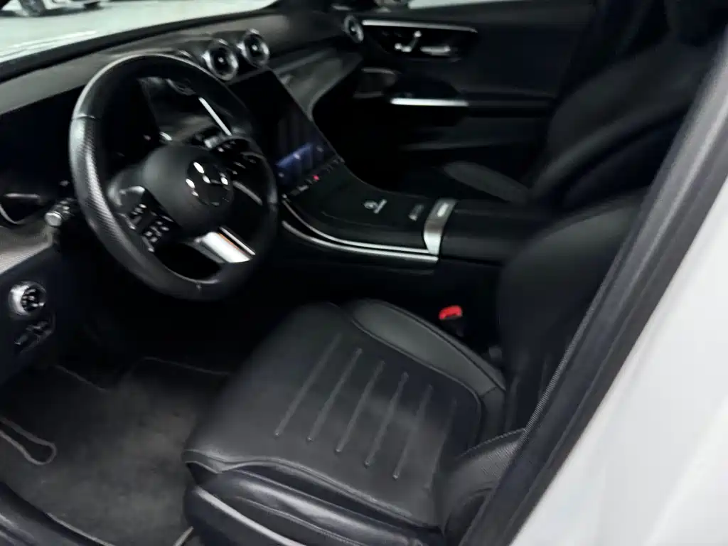 Mercedes-Benz C-Class — миниатюра 3