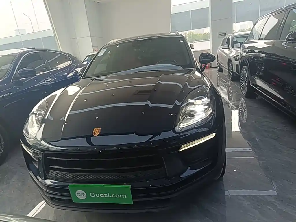 Porsche Macan — миниатюра 3