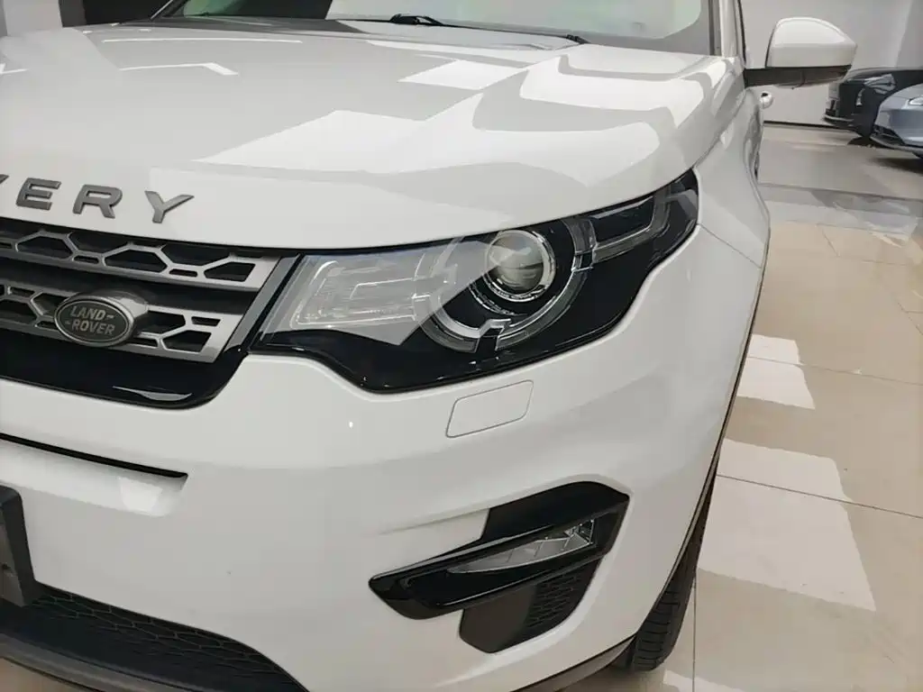 Land Rover Discovery Sport — миниатюра 24