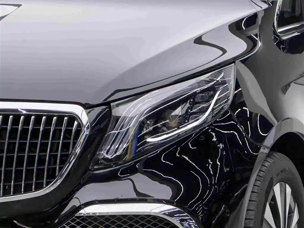 Mercedes-Benz Vito 2023 2.0T Elite 7 мест