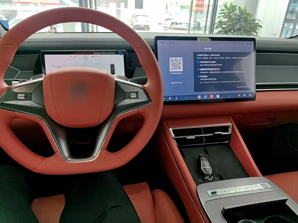 BYD Tang L L 2025 DM 175KM